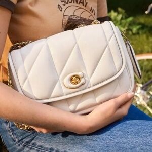 Authentic Coach Madison Quilted Pillow Nappa Leather Chain Shoulder/Crossbody